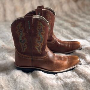 Ariat Brown Leather Cowboy Boots with Embroidery